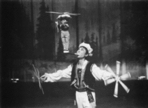 [Dai Shucheng photo with doll]